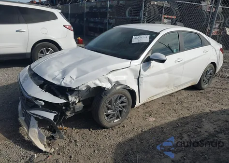 2024 Hyundai Elantra Sel z USA, uszkodzony, nr VIN KMHLM4DG4RU766797